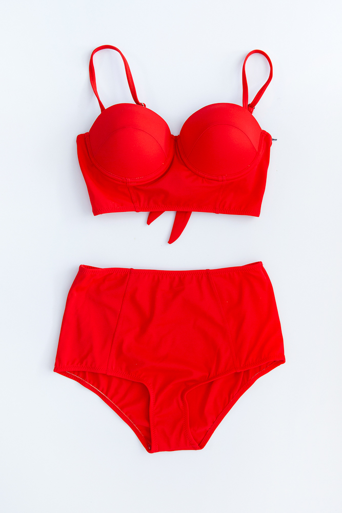 Kırmızı Bikini